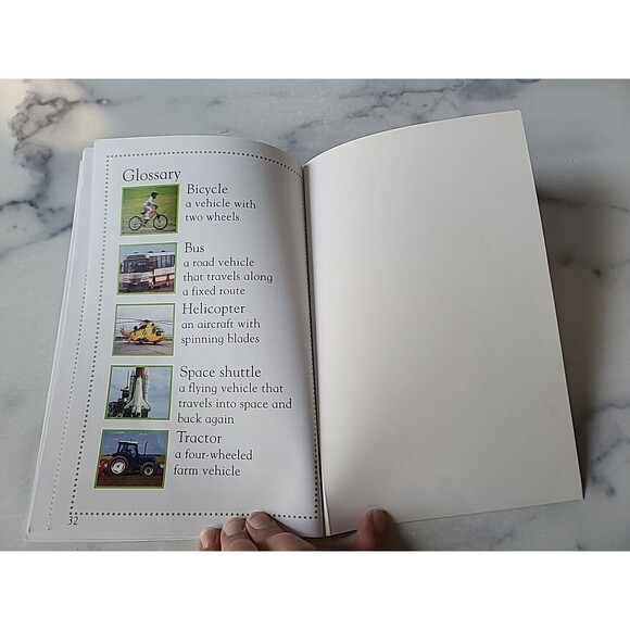 DK Level 1 On The Move - Picture 8 of 10